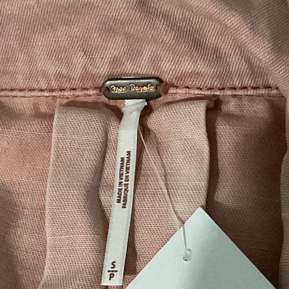 Free People Pink Button-Down Collared Shirt With Ruffled Edges Size S - Picture 5 of 5